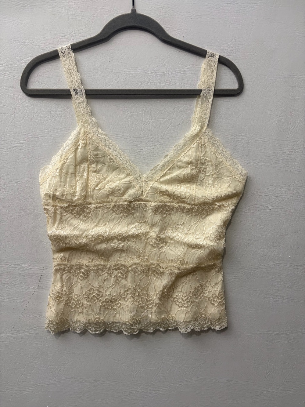 Vintage Lace V-Neck Camisole Tank Top - Cream
